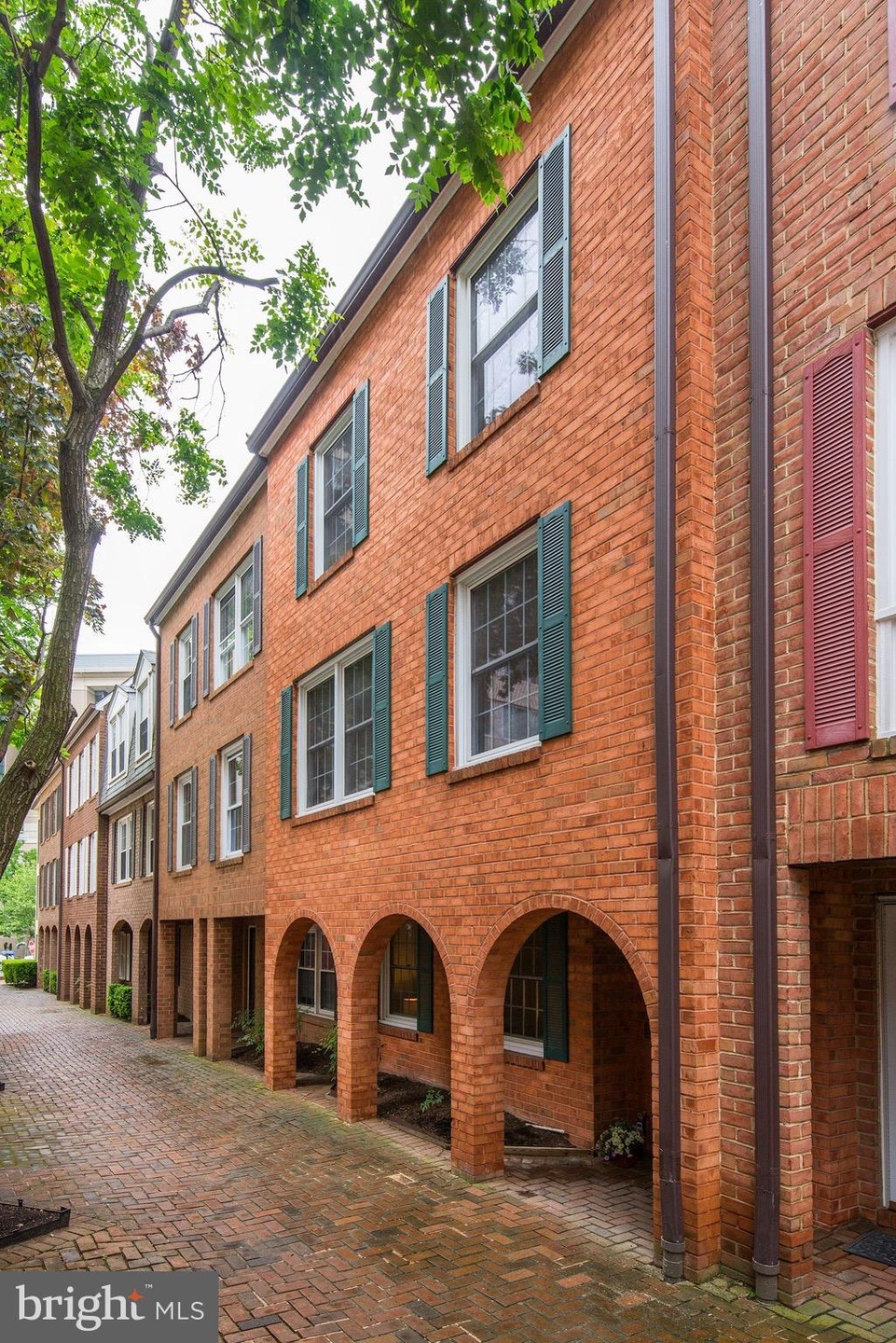 900 24th St NW unit F, Washington, DC 20037 - photo 1