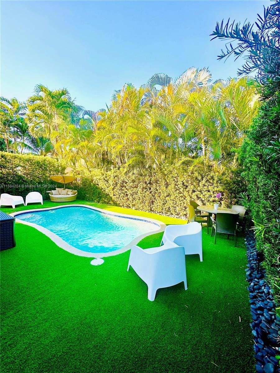 11325 NW 50th Terrace, Doral, FL 33178 - photo 1