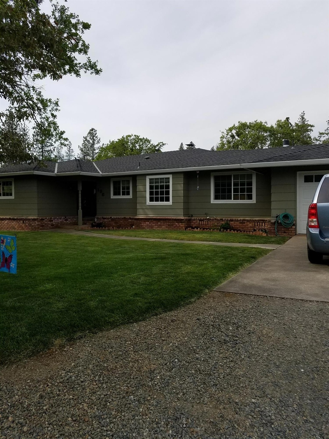 196 Kilborn Dr, Grants Pass, OR 97526 - photo 1