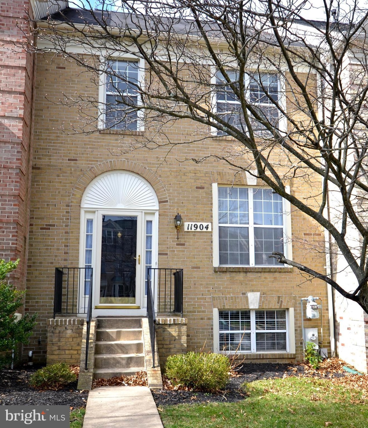 11904 Thurloe Dr, Lutherville Timonium, MD 21093 - photo 1