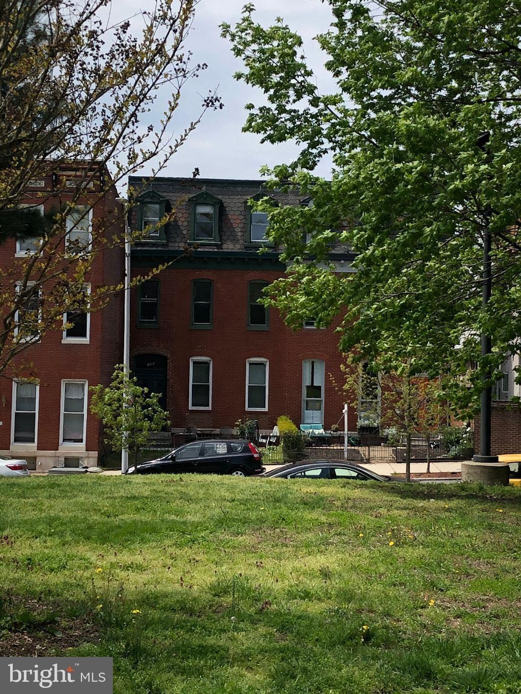 106 S Patterson Park Ave unit 3, Baltimore, MD 21231 - photo 1