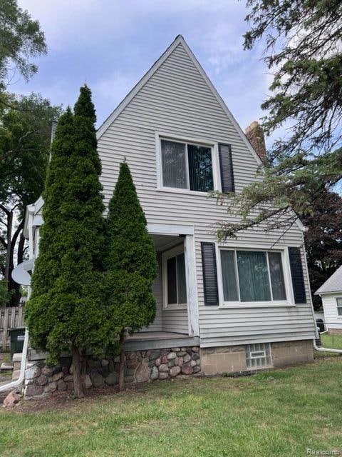 Welcome to 2436 W. Auburn Road!