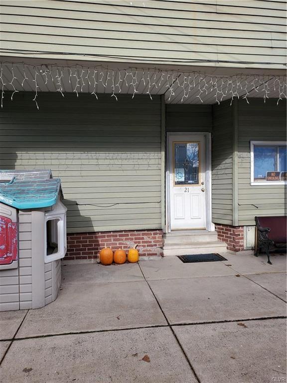 21 Main St unit 1, Walnutport, PA 18088 - photo 1