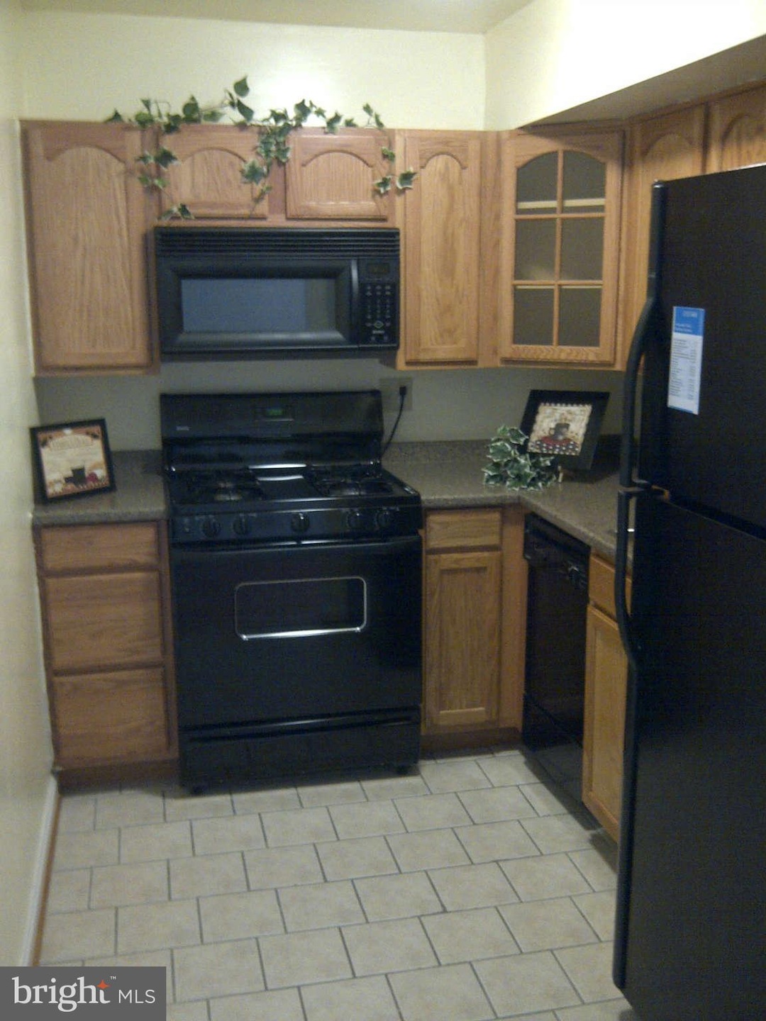 5100 F St SE unit 12, Washington, DC 20019 - photo 1