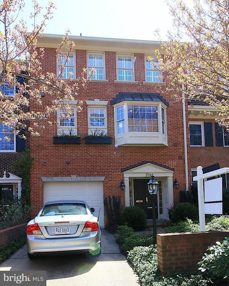 216 Little Falls St, Falls Church, VA 22046 - photo 1