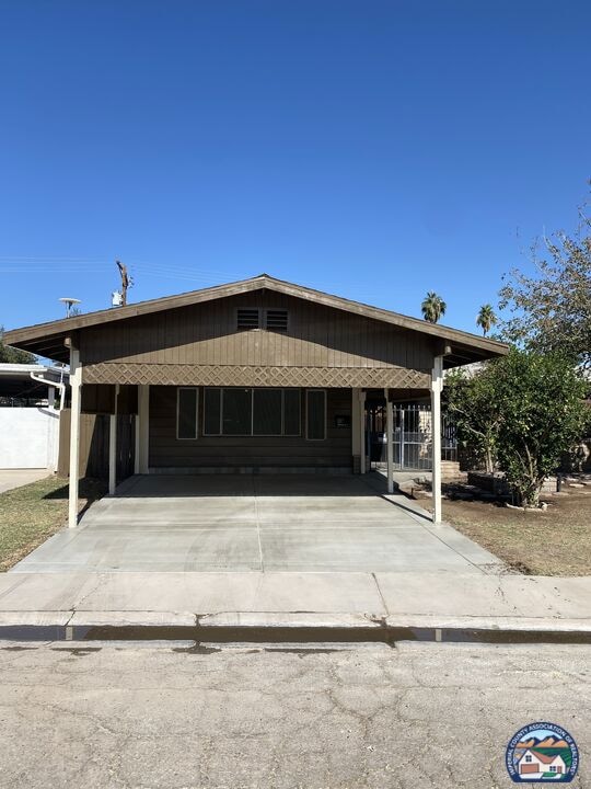 711 N Preston Dr, Calexico, CA 92231 - photo 1