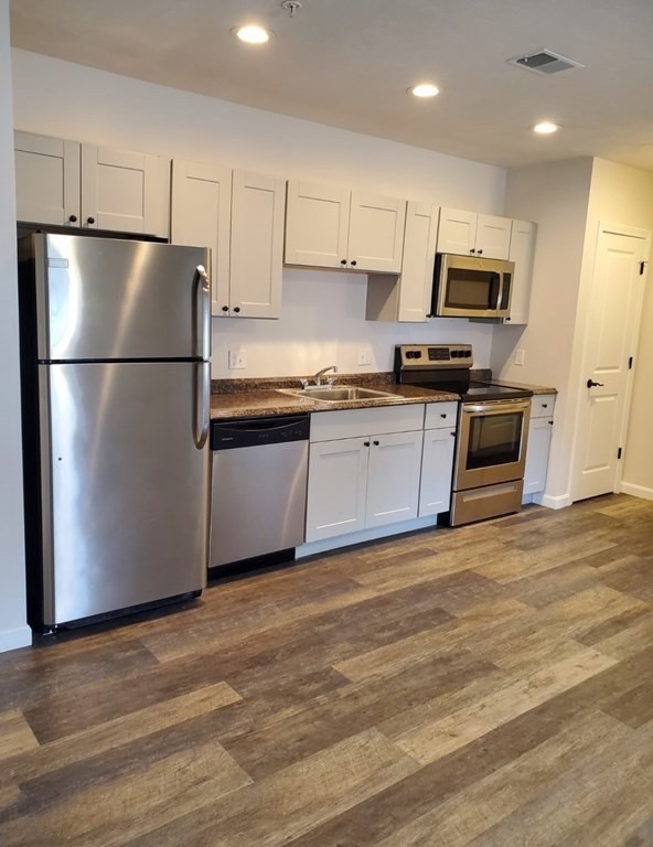 576 South Ave unit 9, Whitman, MA 02382 - photo 1