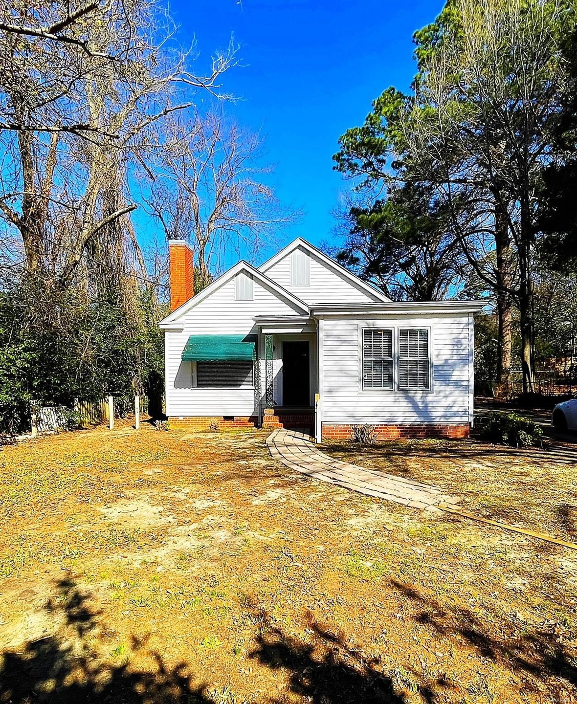 Welcome Home to 1113 Navarro Avenue