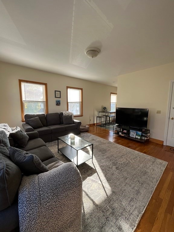 10 Cliff St unit 3, Quincy, MA 02169 - photo 1
