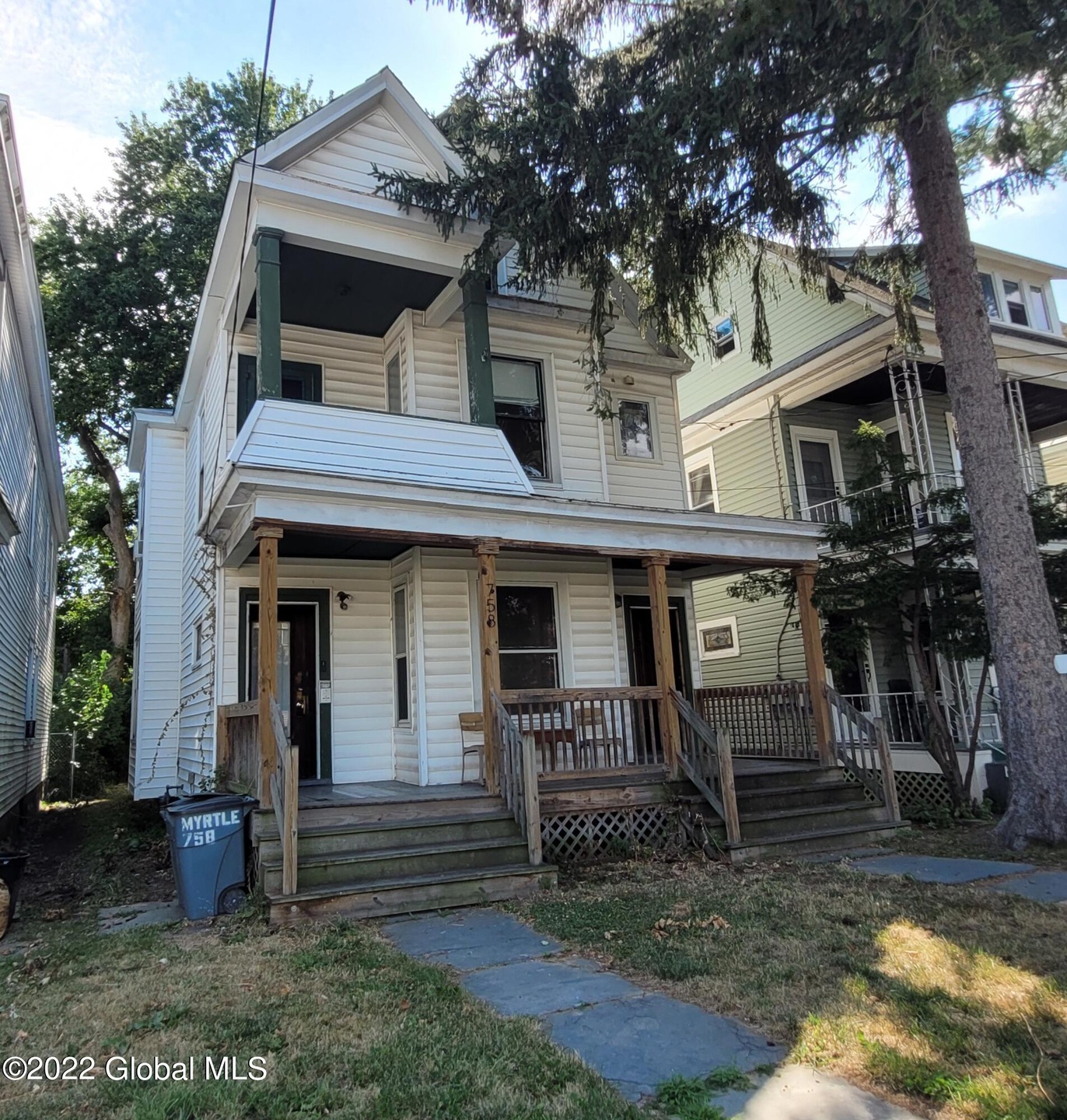 758 Myrtle Ave, Albany, NY 12208 - photo 1