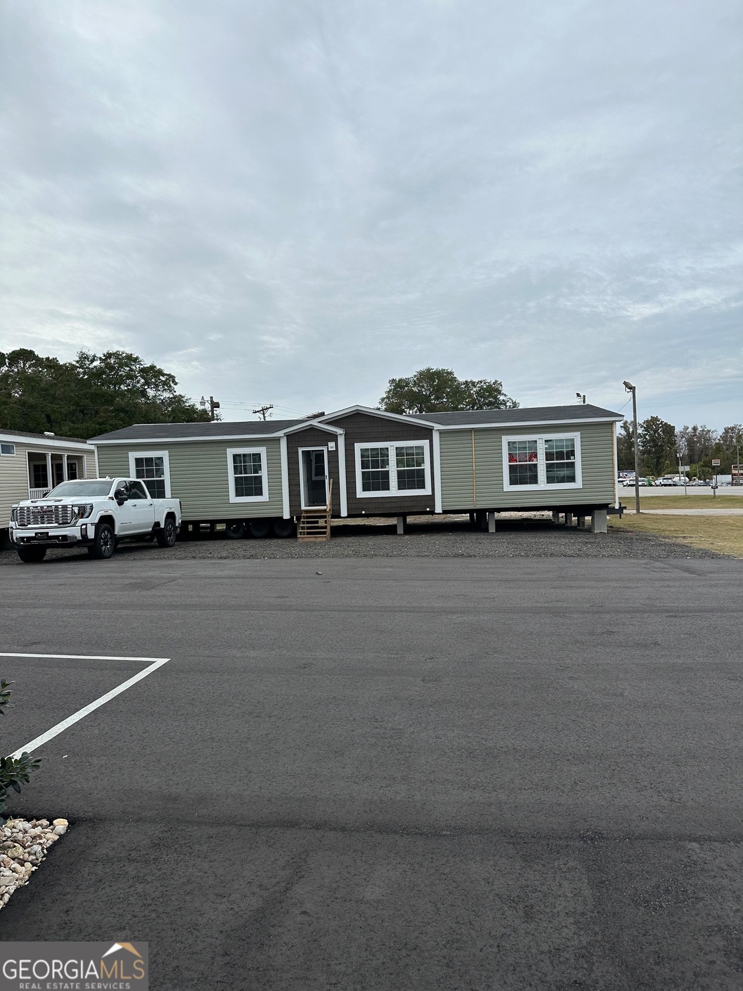 352 Mineral Springs Trail, Demorest, GA 30535 - photo 1