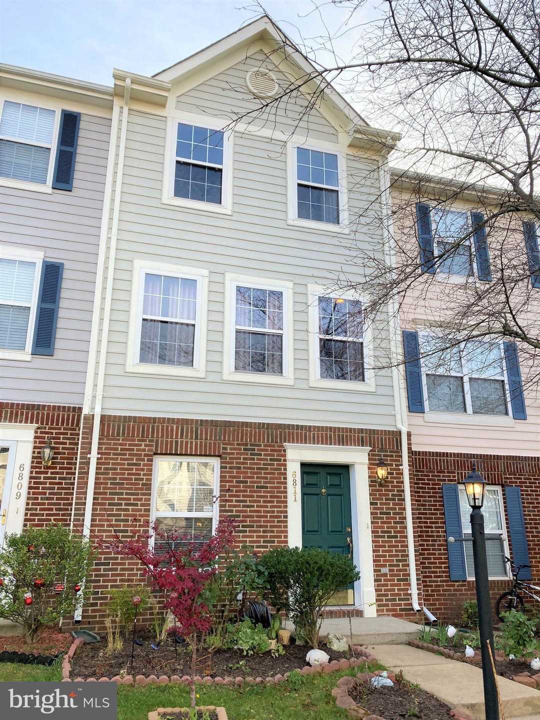 6811 Avalon Isle Way, Gainesville, VA 20155 - photo 1