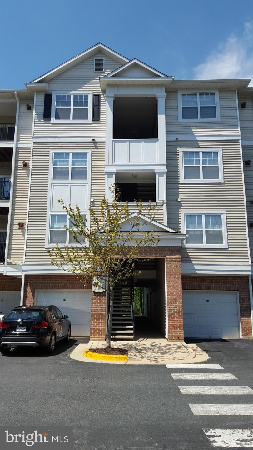 19608 Galway Bay Cir, Germantown, MD 20874 - photo 1