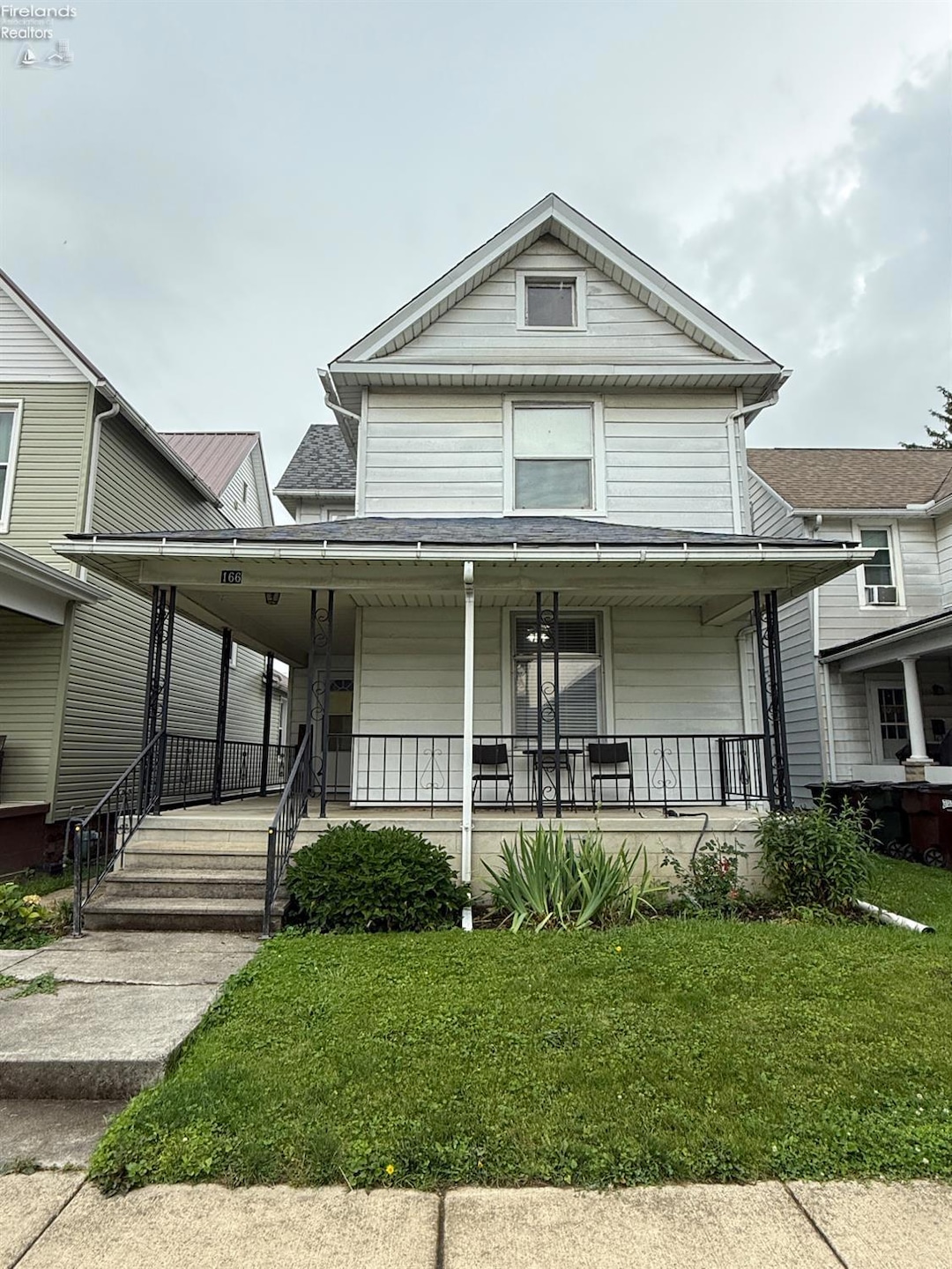 Under Contract $140,000 • Co-Listing Agent