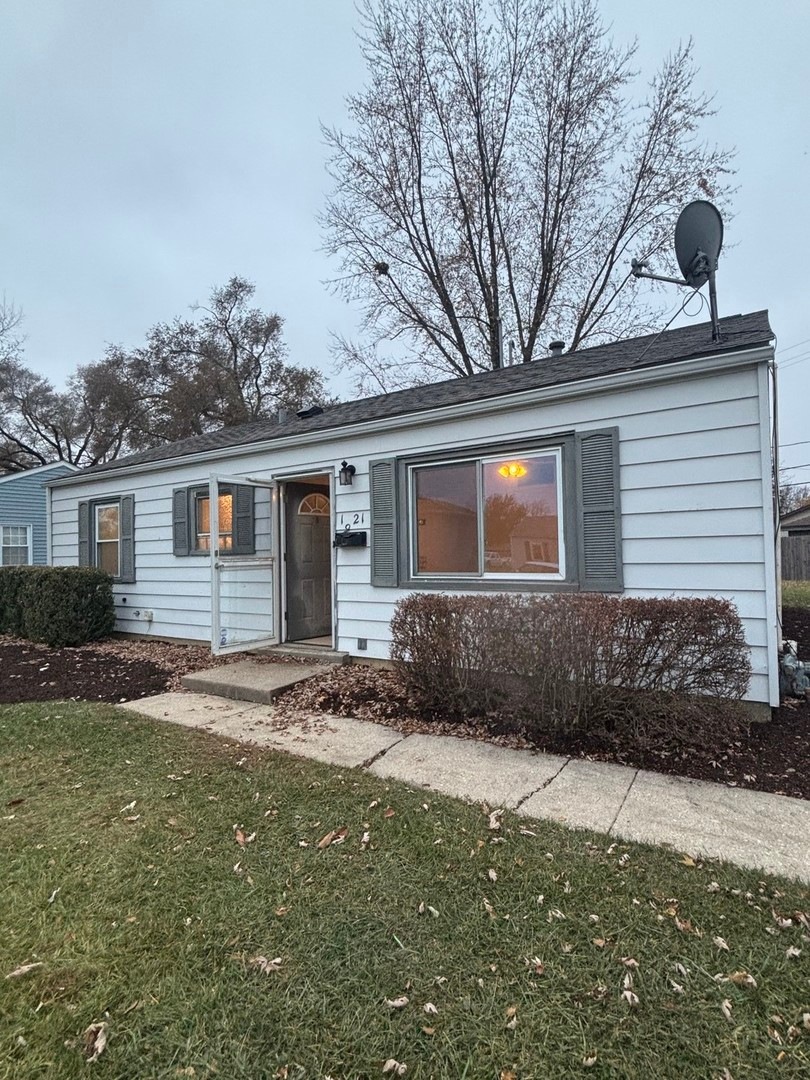 1621 Innercircle Dr unit 1, Crest Hill, IL 60403 - photo 1