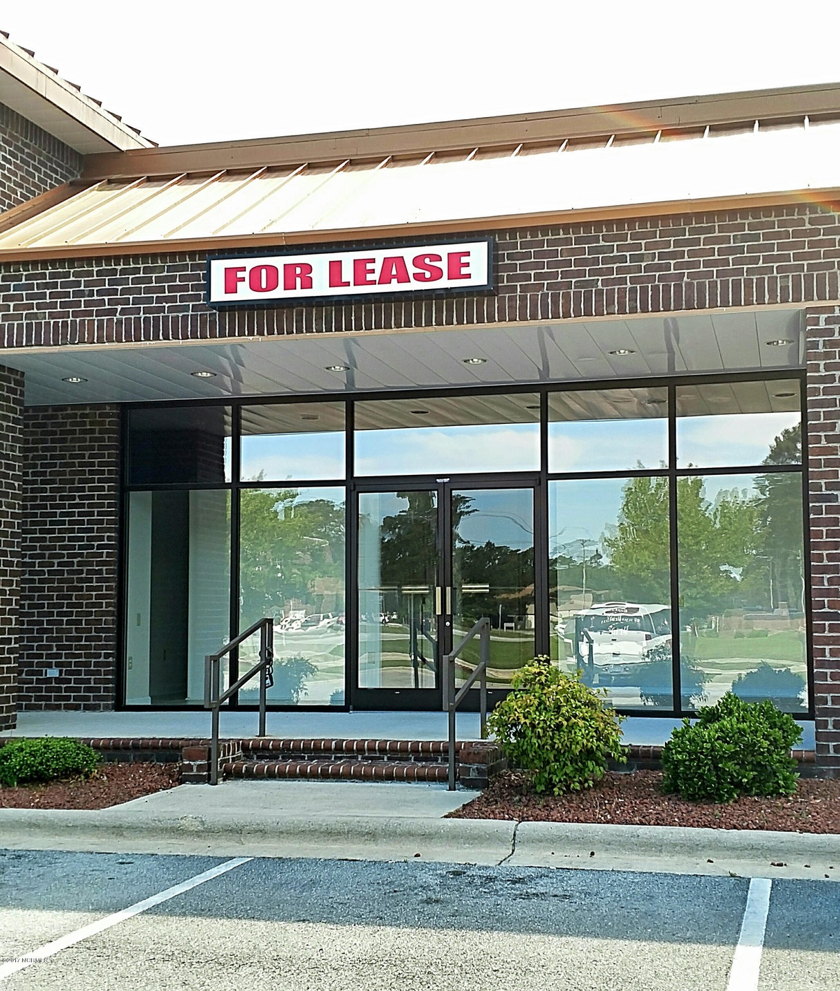 1715 Country Club Rd unit Suite B, Jacksonville, NC 28546 - photo 1