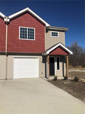 1714 Jo Ann Dr, Raymore, MO 64083 - photo 1