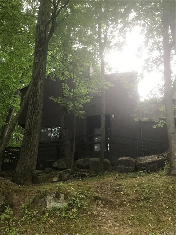 5 Acorn Ct, Highland Mills, NY 10930 - photo 1