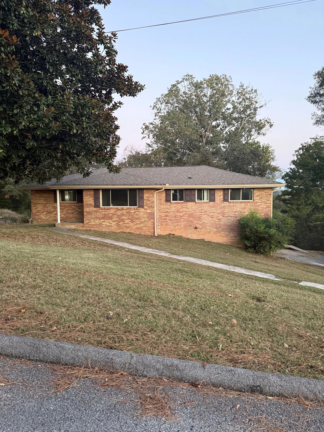 Pending $289,900 • Co-Listing Agent