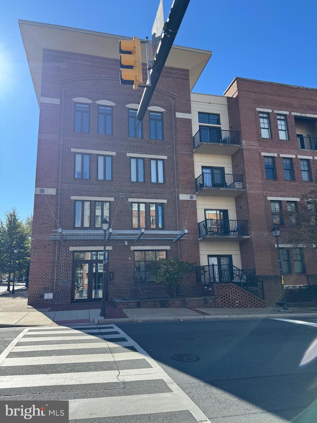 Coming Soon $640,000