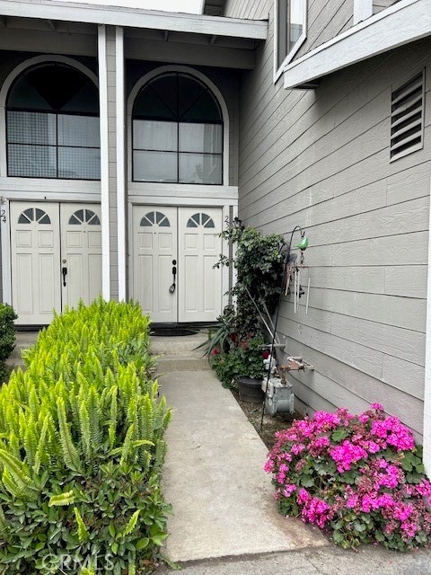 14200 Foothill Blvd unit 25, Sylmar, CA 91342 - photo 1