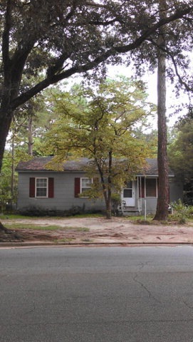 1407 W Gordon Ave, Albany, GA 31707 - photo 1