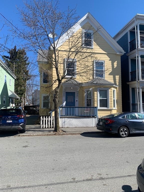 3 English St unit 1, Salem, MA 01970 - photo 1