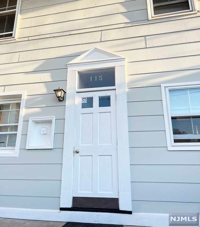 115 W Allendale Ave unit 4, Allendale, NJ 07401 - photo 1