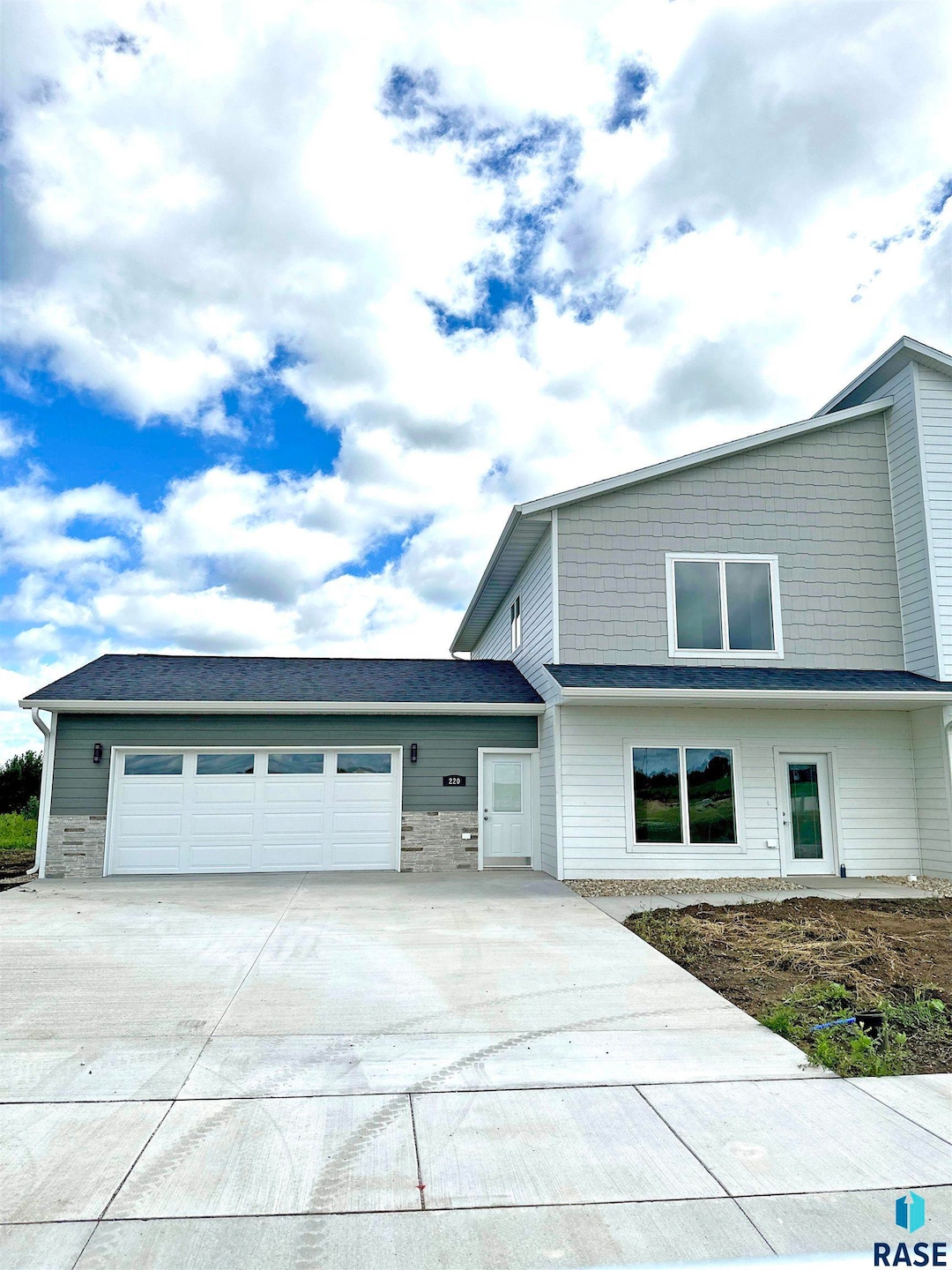 For Sale $335,000 • Co-Listing Agent