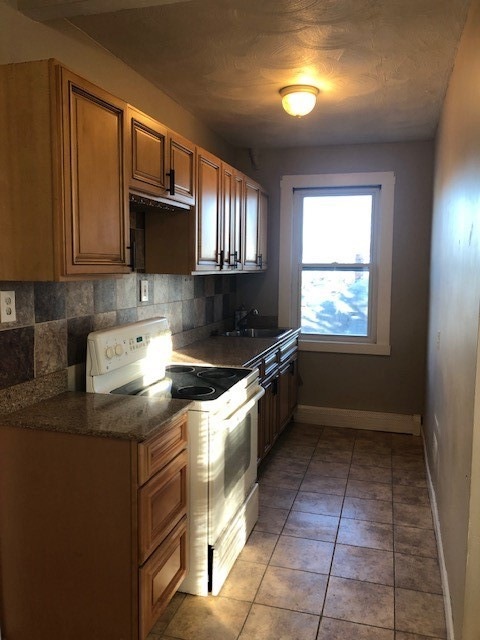 93 Ortoleva Dr unit 2, Providence, RI 02909 - photo 1