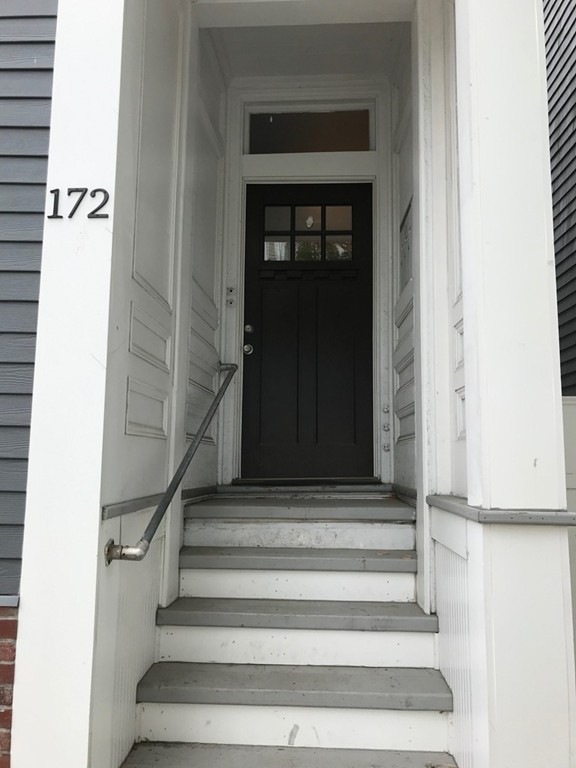 172 L St unit 3, Boston, MA 02127 - photo 1