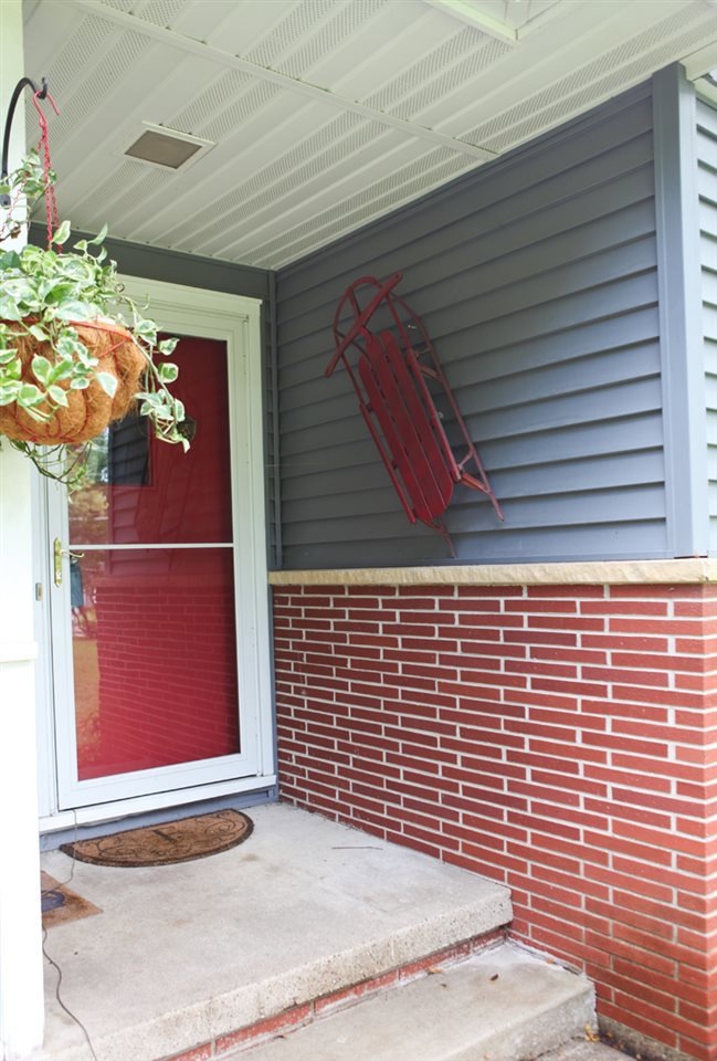 2510 Rownd St, Cedar Falls, IA 50613 - photo 1