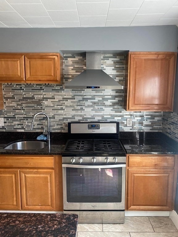 6 Almont St unit 6, Methuen, MA 01844 - photo 1