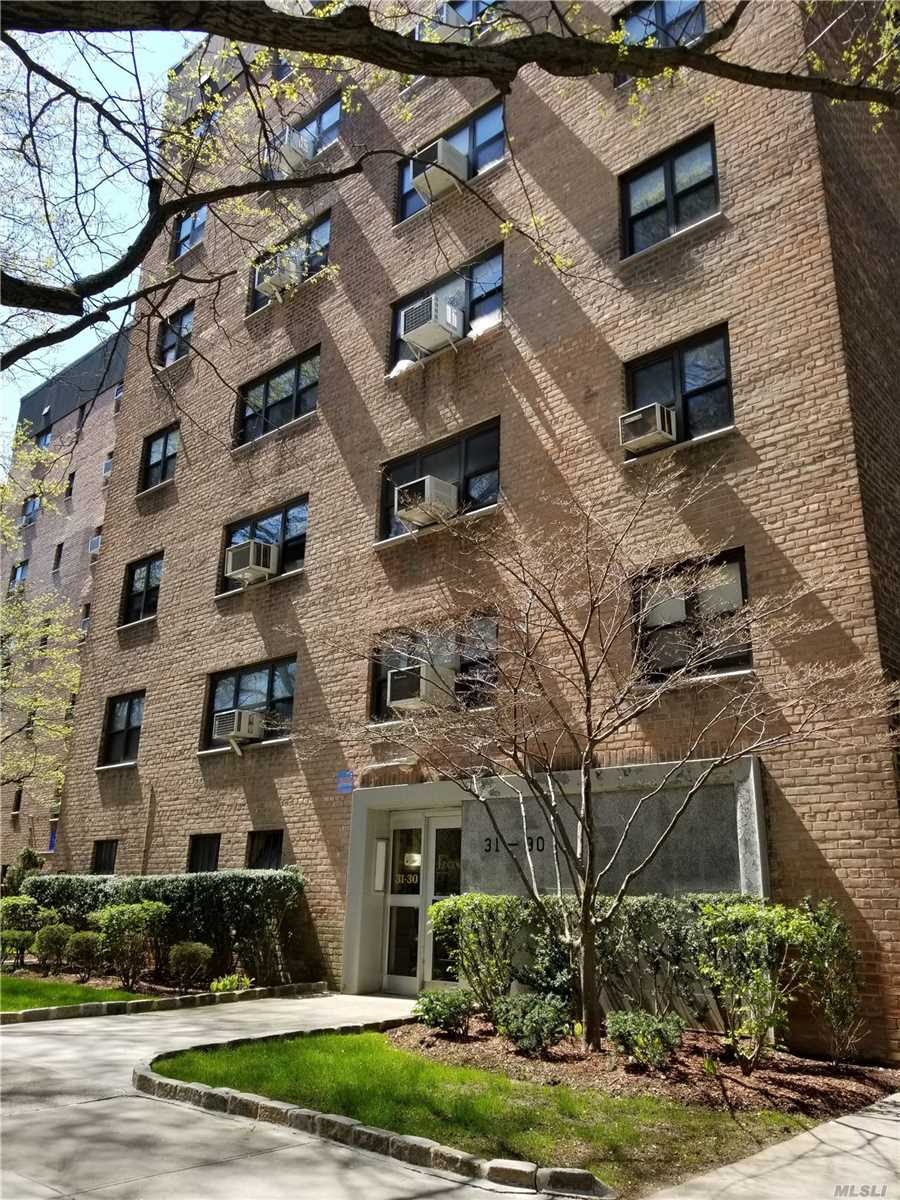 31-30 138th St unit 1-F, Flushing, NY 11354 - photo 1