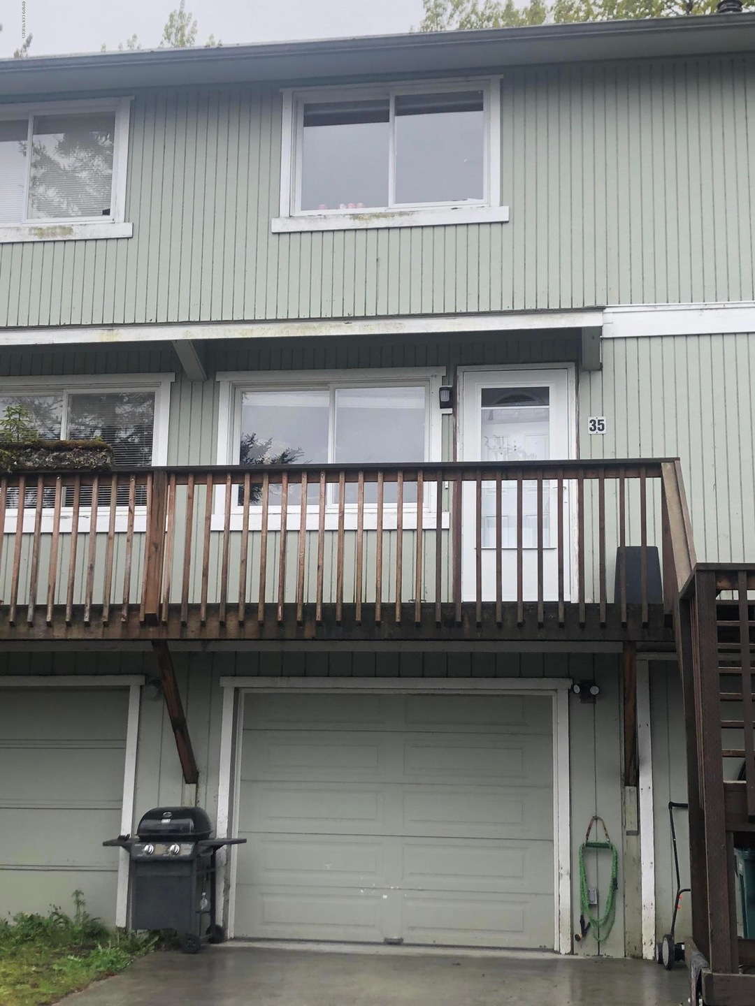 Front deck