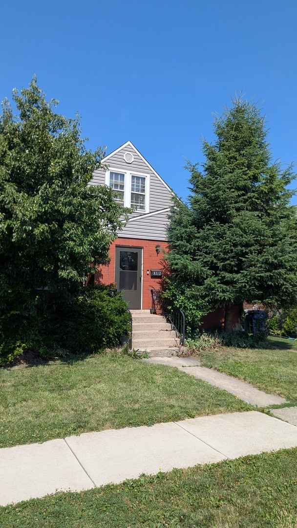 9312 S Francisco Ave, Evergreen Park, IL 60805 - photo 1