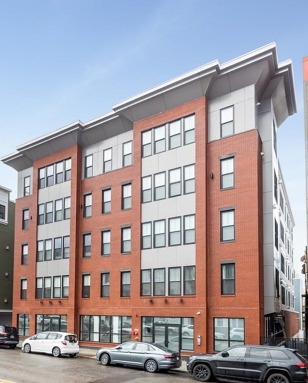 45 L St unit 4, Boston, MA 02127 - photo 1