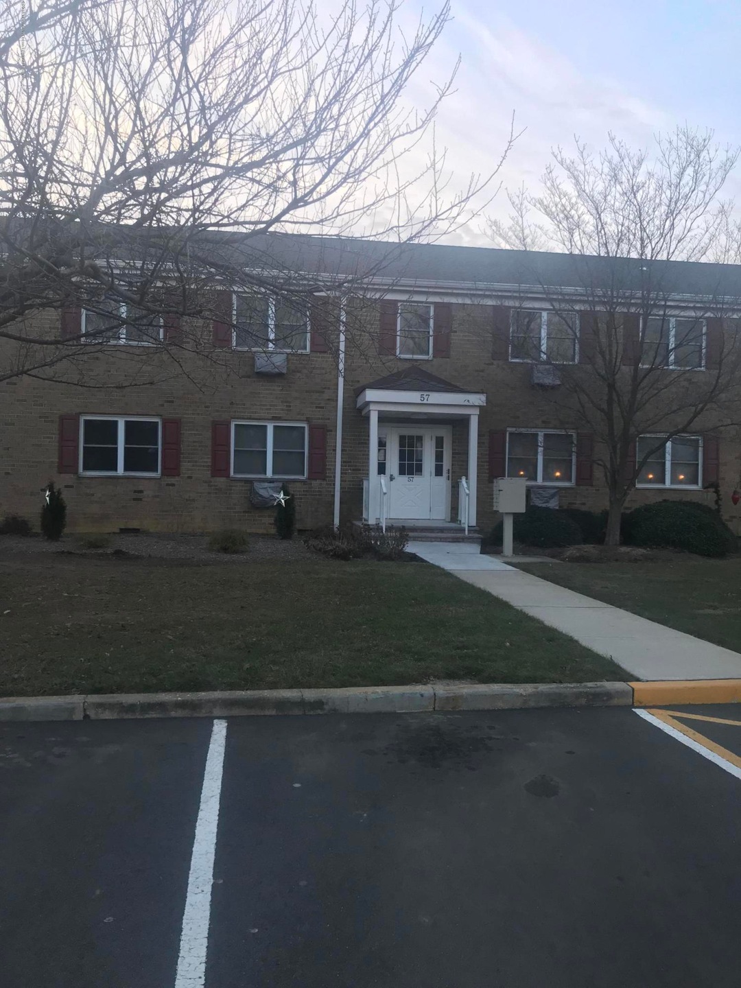 D6999780-0145-4F45-B6FA-81A43986F29F