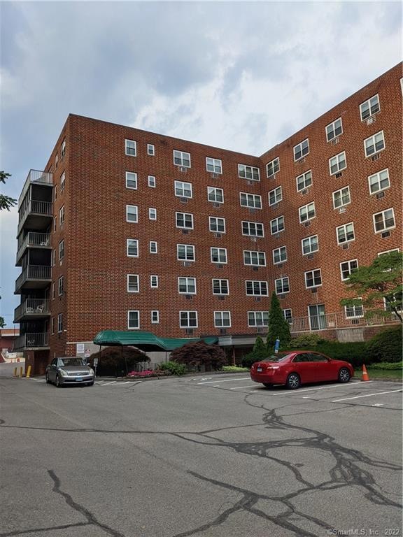 Hyde Park unit 2N, Stamford, CT 06907 - photo 1