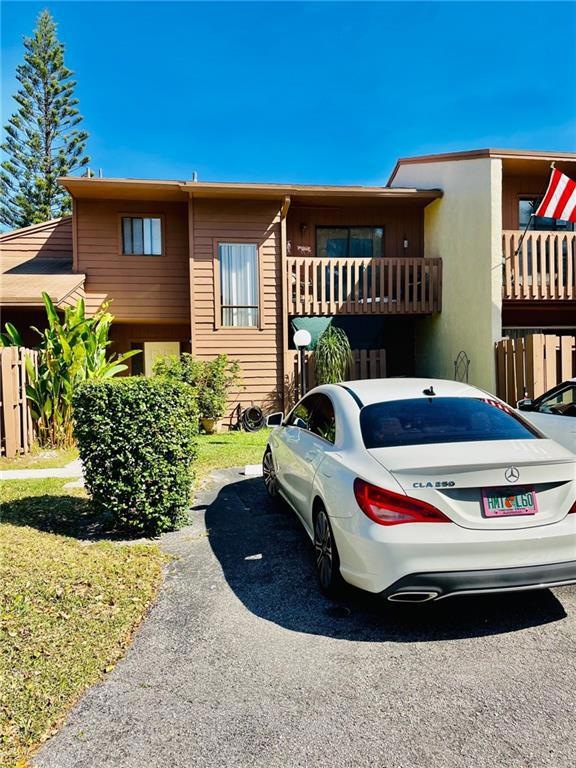 House, and 2 parking spots