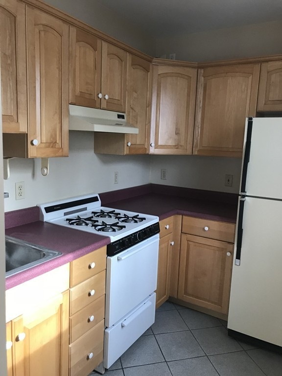 12 Plain St unit 1, Natick, MA 01760 - photo 1