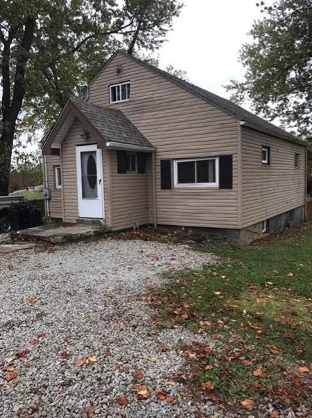 Welcome Home! 424 Pershing Ave!