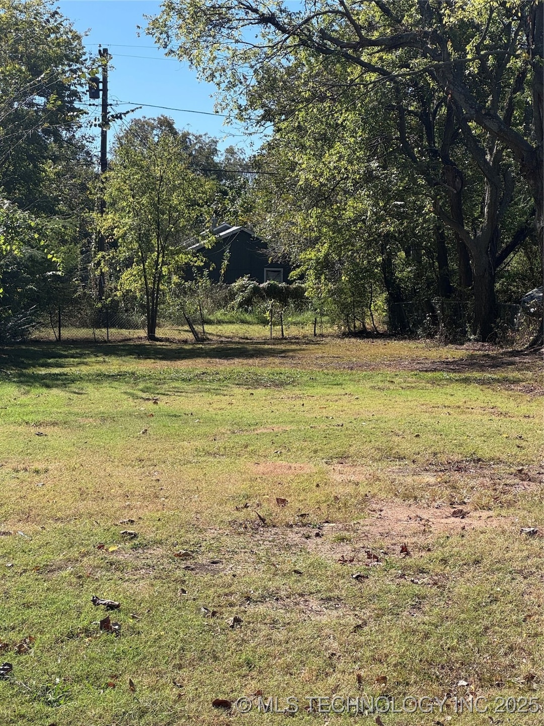 629 W 1st St, Ada, OK 74820 - photo 1