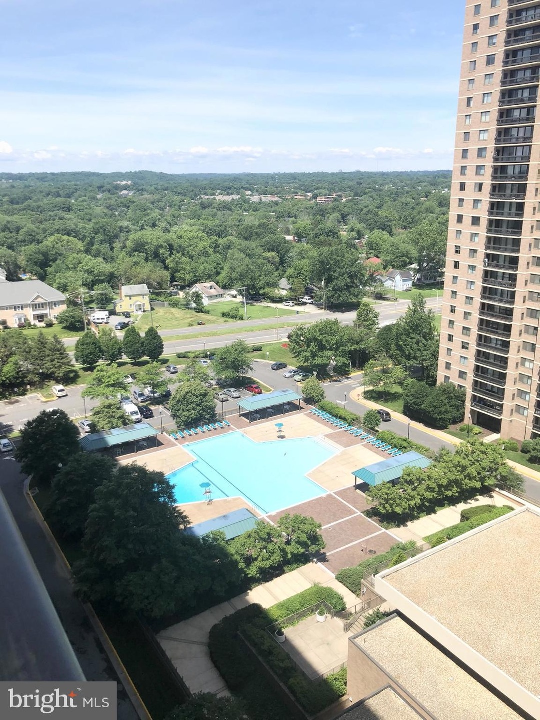 5501 Seminary Rd unit 1502S, Baileys Crossroads, VA 22041 - photo 1