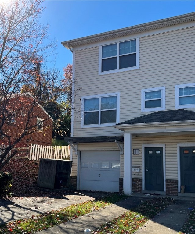 809 3rd St, Clairton, PA 15025 - photo 1