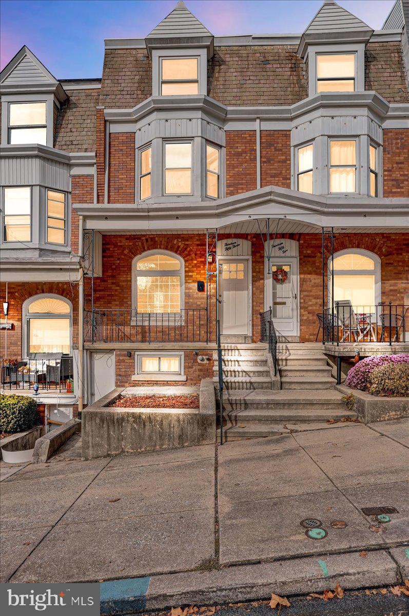 1353 Walnut St, Reading, PA 19604 - photo 1