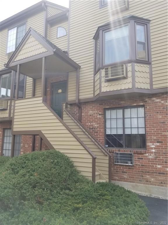 8 Oakwood Ave unit C5, Norwalk, CT 06850 - photo 1