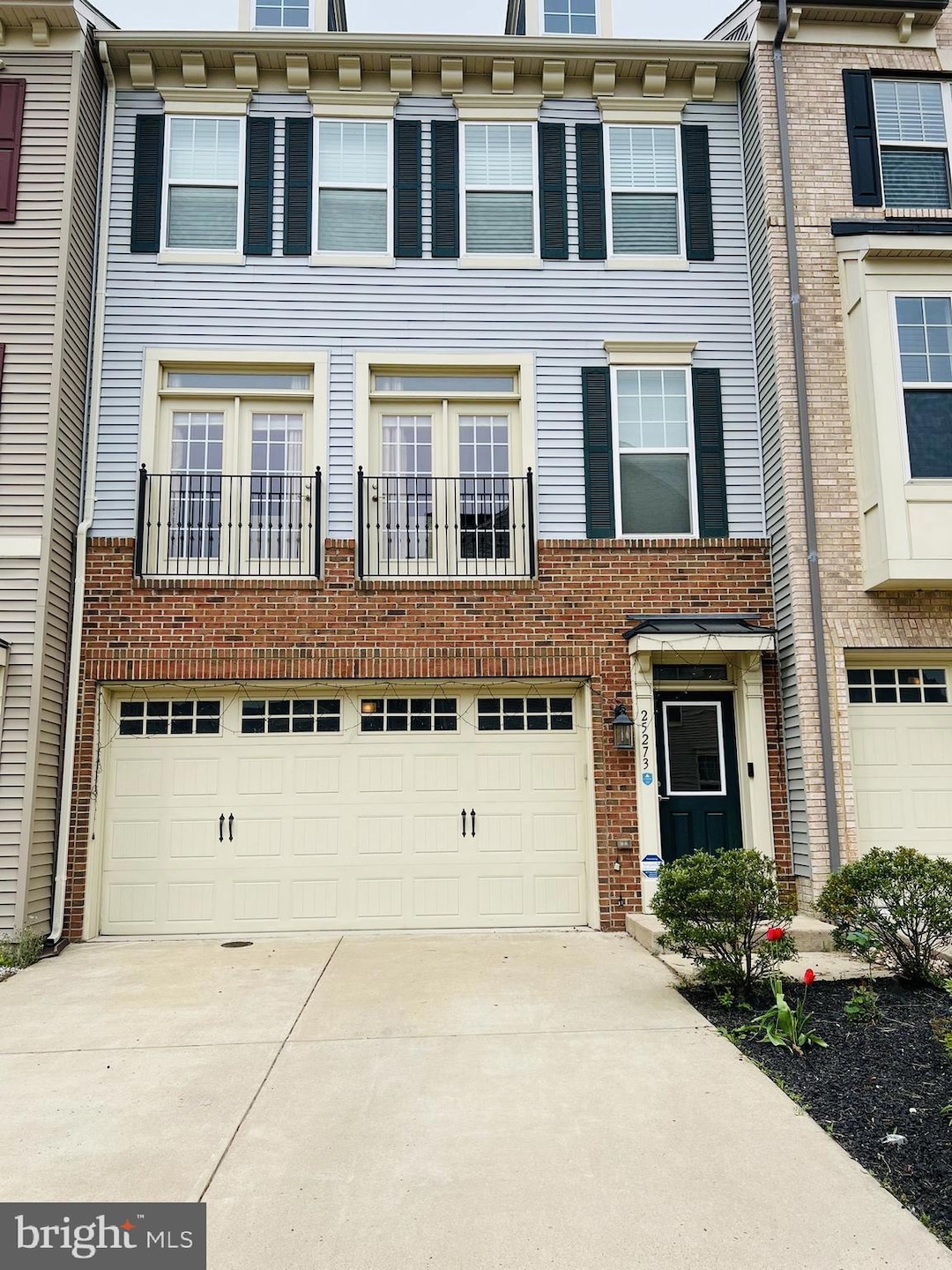 25273 Sackwheat Square, Chantilly, VA 20152 - photo 1