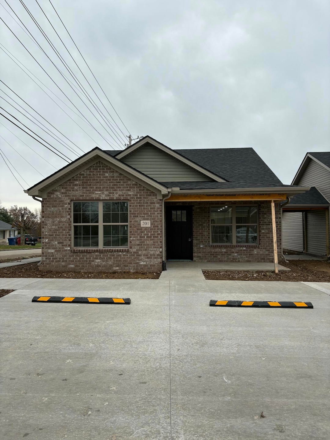 201 Harvest Park Dr, Berea, KY 40403 - photo 1