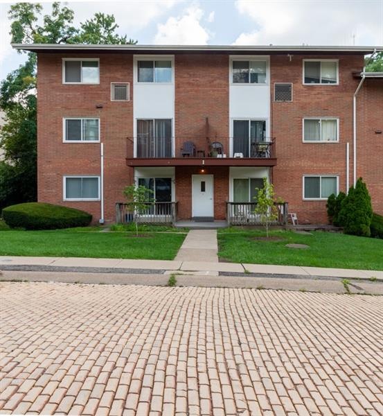129 Baywood Ave Unit 2D1